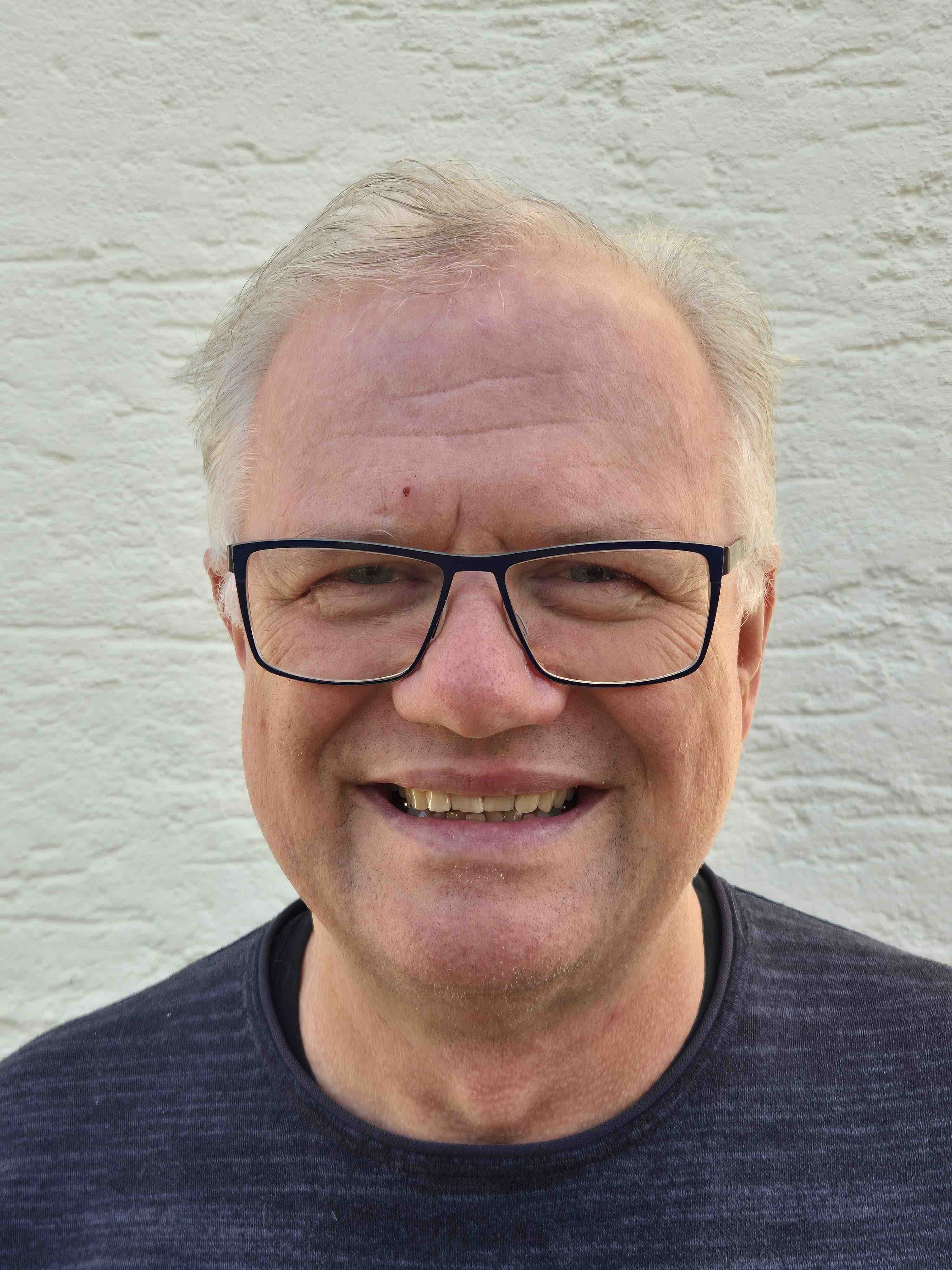 Porträt von Steven Häusinger.